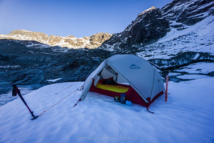tent on snow