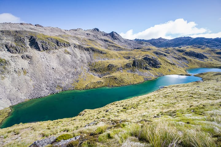 Hinapouri tarn is stunning when you can see it all!